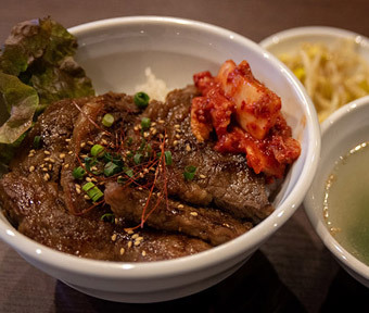 ホルモン焼肉・盛岡冷麺 道 MICHI