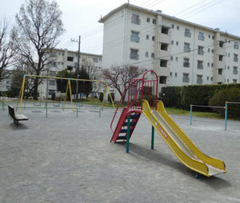 立川の公園・若葉町けやき台団地内の公園