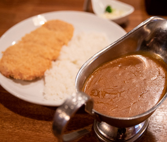 欧風カレー専門店  DS 100% CURRY ディーエスカレー