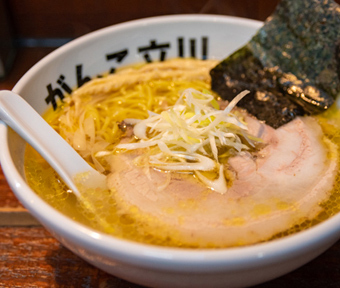 元祖一条流がんこラーメン たま館分店