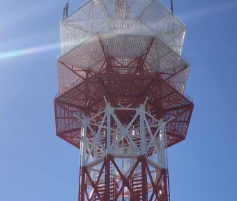 立川の空・見上げることは、時に身の安全に繋がることにも