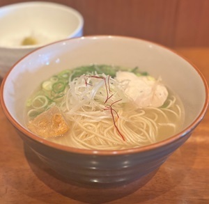 高松町の『葉やま』で鶏そばランチ
