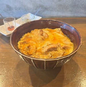 錦町「炭とワイン ビビ立川本店」のランチ