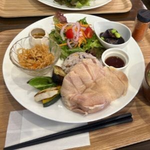 栄町にある「八大栄養素食堂」さん