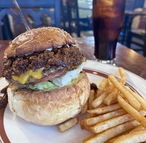 錦町ランチ OLD NEW DINERで気分はアメリカン