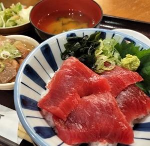 曙町ランチ 串焼き たまがわ