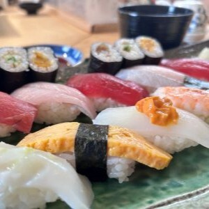 立川市曙町・緑川通り沿い「あら井鮨 総本店」でランチ