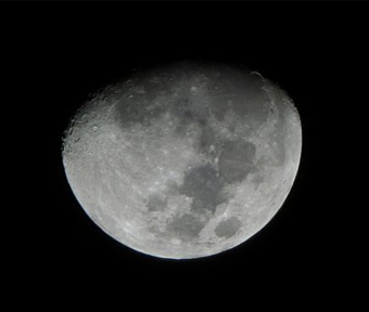 今夜の月も綺麗だね 【立川の空】