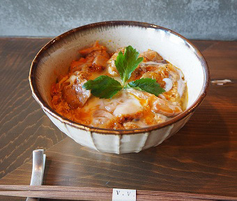 炭とワイン ビビ立川本店