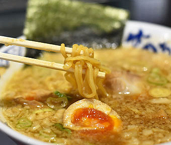 東京豚骨ラーメン ばんから